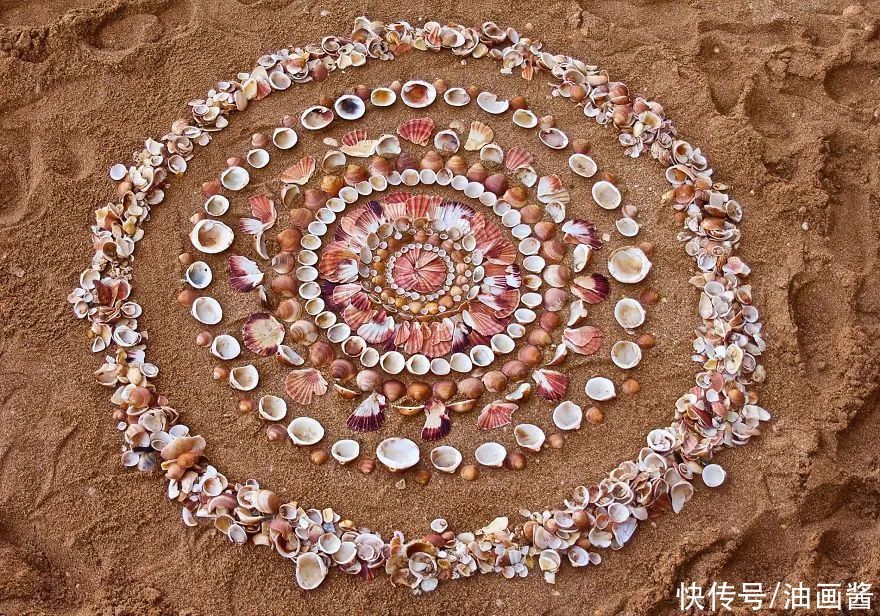 詹姆斯|艺术家用石头和树叶“作画”,网友直呼:太解压,治愈强迫症