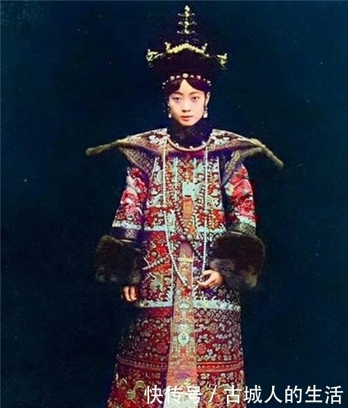 圈中|末代皇后婉容罕见照:颜值惊艳,图5是她唯一一次穿朝服