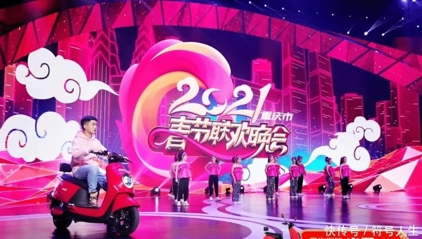 冯巩 喜剧届半壁江山齐聚2021各大卫视春晚,小刀电动车竟成大忙人