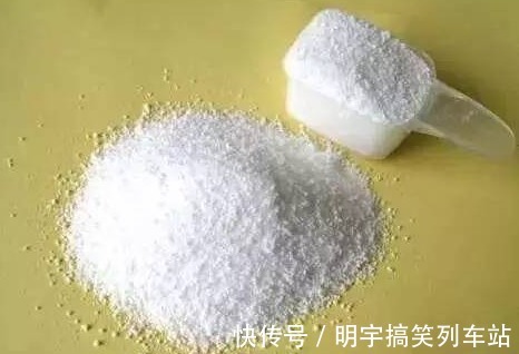 当洗衣粉碰到白糖,作用超乎想象,一招解决你的家居大难题