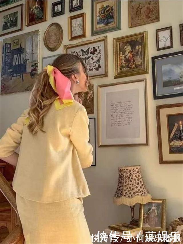 麻花辫|散着头发没精神,想要提升气质,建议把头发扎起来,好看又迷人