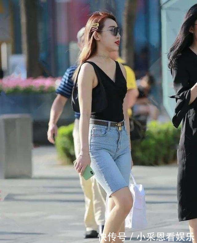 成熟感|别致潮流的瑜伽裤穿搭摩登范十足,透出完美的成熟感,彰显魅力