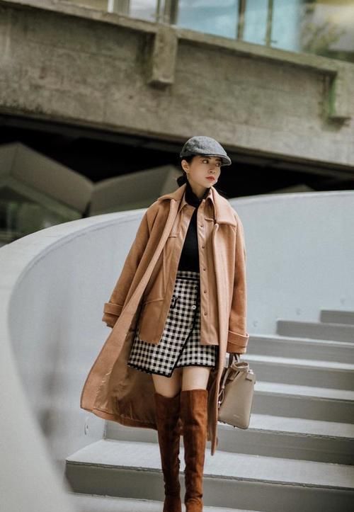 大地色|时尚博主玩转“大衣叠穿”，最爱大地色穿搭，美得不可方物