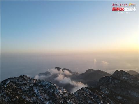 夕阳|雪峰映夕阳 清风醉晚霞