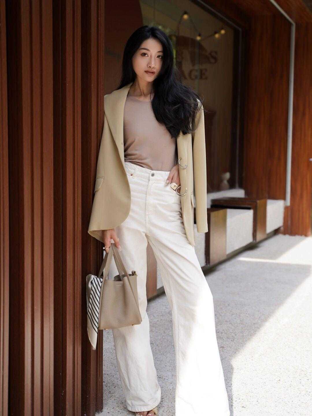 小蛮腰 早春职场通勤怎么穿?这些西装干练利落又不挑人,照着穿准没错