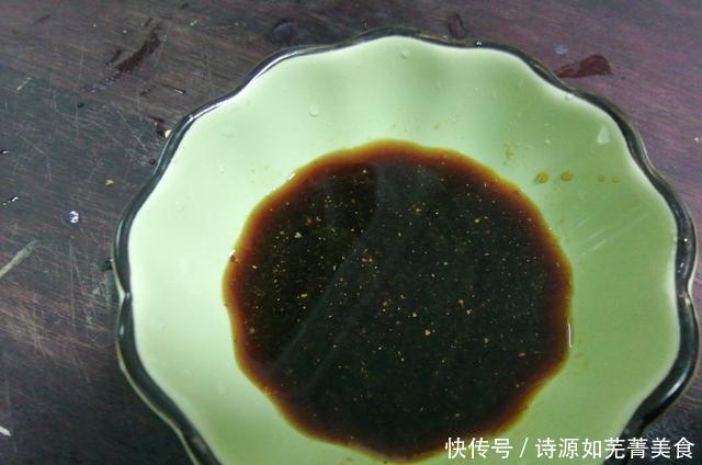 碰到|此菜,秋季碰到我必买10斤,VC含量高,炒一下酸辣美味非常好吃