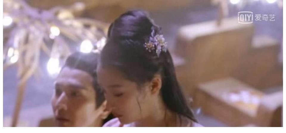 节目|关晓彤作为唯一女嘉宾参加这档节目，又美又瘦还很聪明