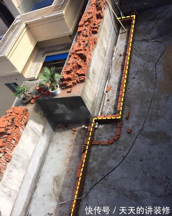 种菜|开发商送的大露台,沿墙砌20米长花池,种花种菜,不要还能拆掉!