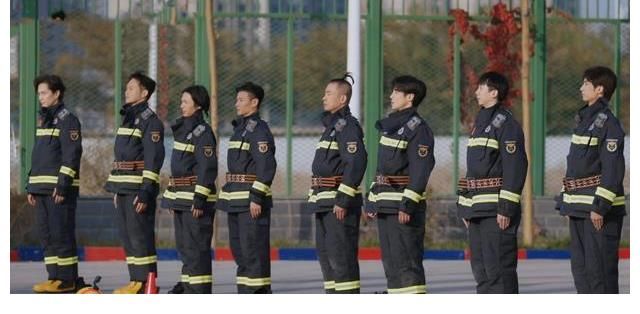 滚烫人生:交警职业体验,哥哥团大换血,李承铉回归还有2人加入