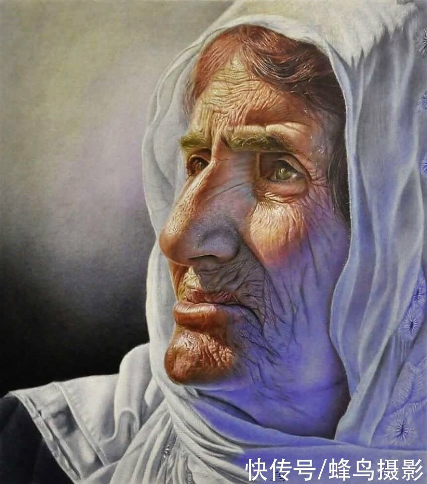 肖像&有这水平还要相机干嘛?30张圆珠笔画,图1画了一个月细到毛孔