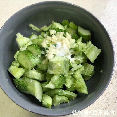 黄瓜|这么美味的凉拌黄瓜都没吃过？你的人生不完整