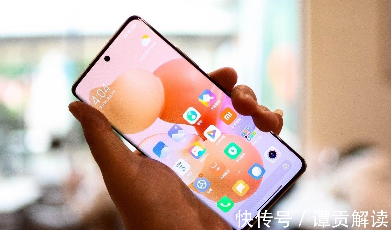 小米|小米12最新爆料,陶瓷机身+首发骁龙898,跑分或首破百万