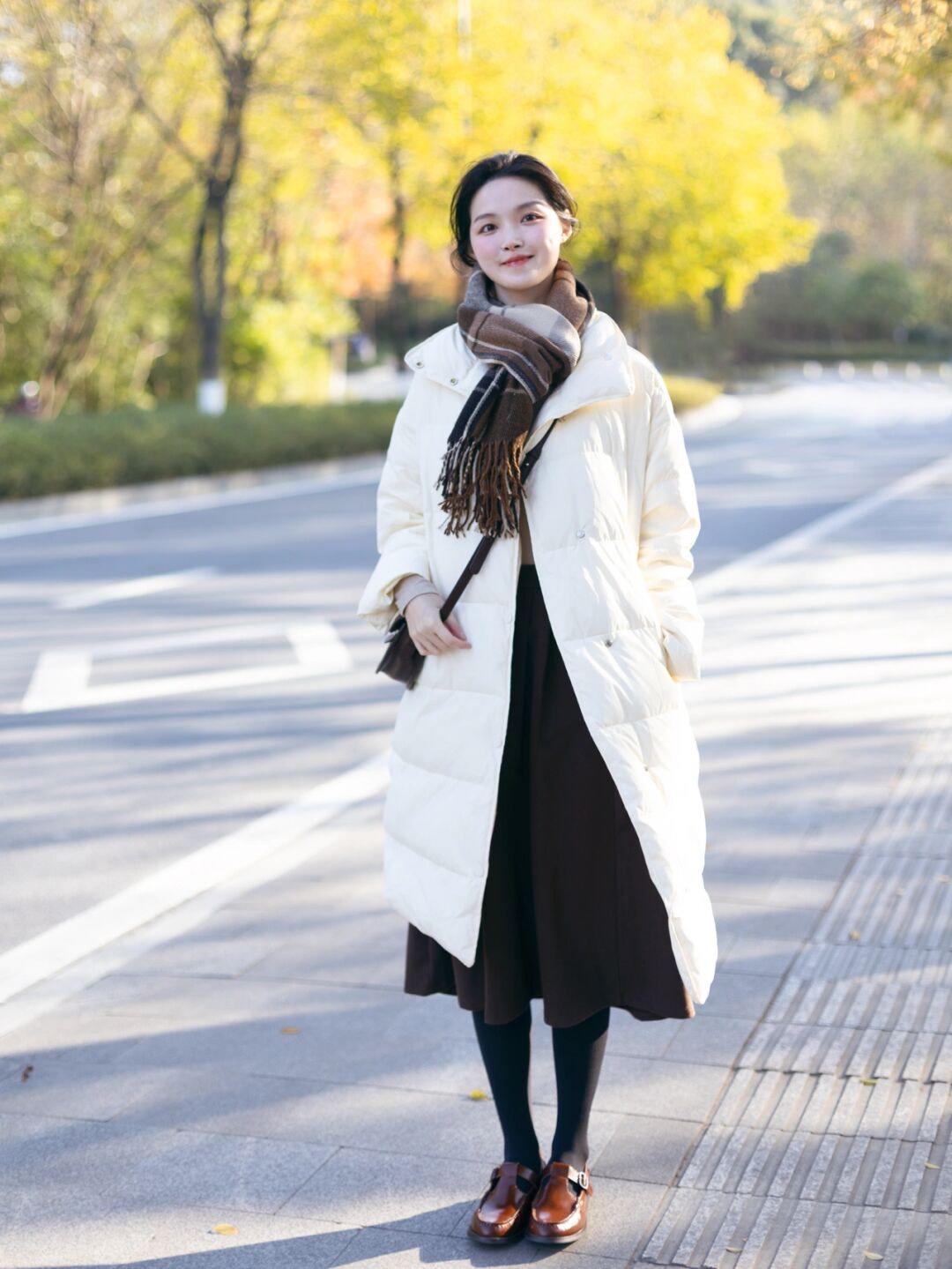 上身 冬天必备的这几件厚外套,谁穿谁好看,搭配鲨鱼裤,显瘦又百搭!