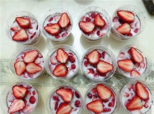 果酱|它入口即化,不用蒸不用烤,买盒酸奶就能做,零厨艺手残党也能做