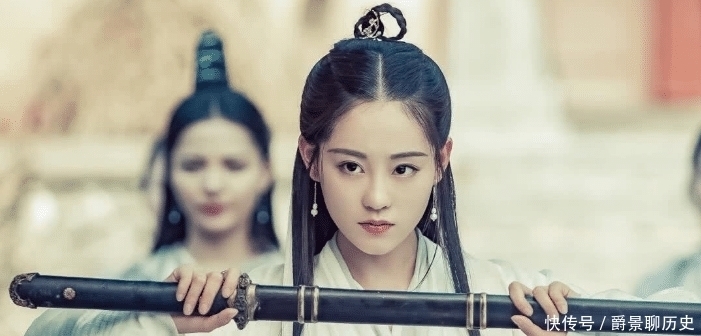 敌非|周芷若为何与明教为敌非因张无忌,因金庸删改一个人,产生漏洞