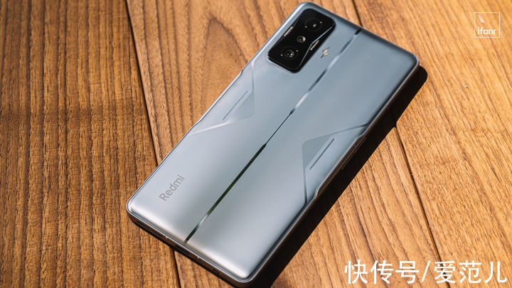 冠军版|Redmi K50 电竞版首发体验：3299 元起售，能否焊上游戏手机的大门？