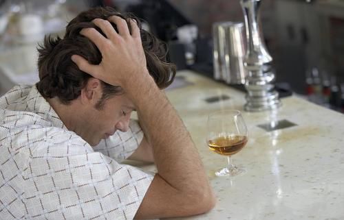 伤肝脏的食物有哪些？本文给你总结了，数数看你吃过几种