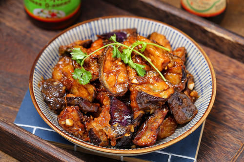 大厨|比肉还抢手的一道素菜,外酥里糯无比好吃,不比饭店大厨的手艺差