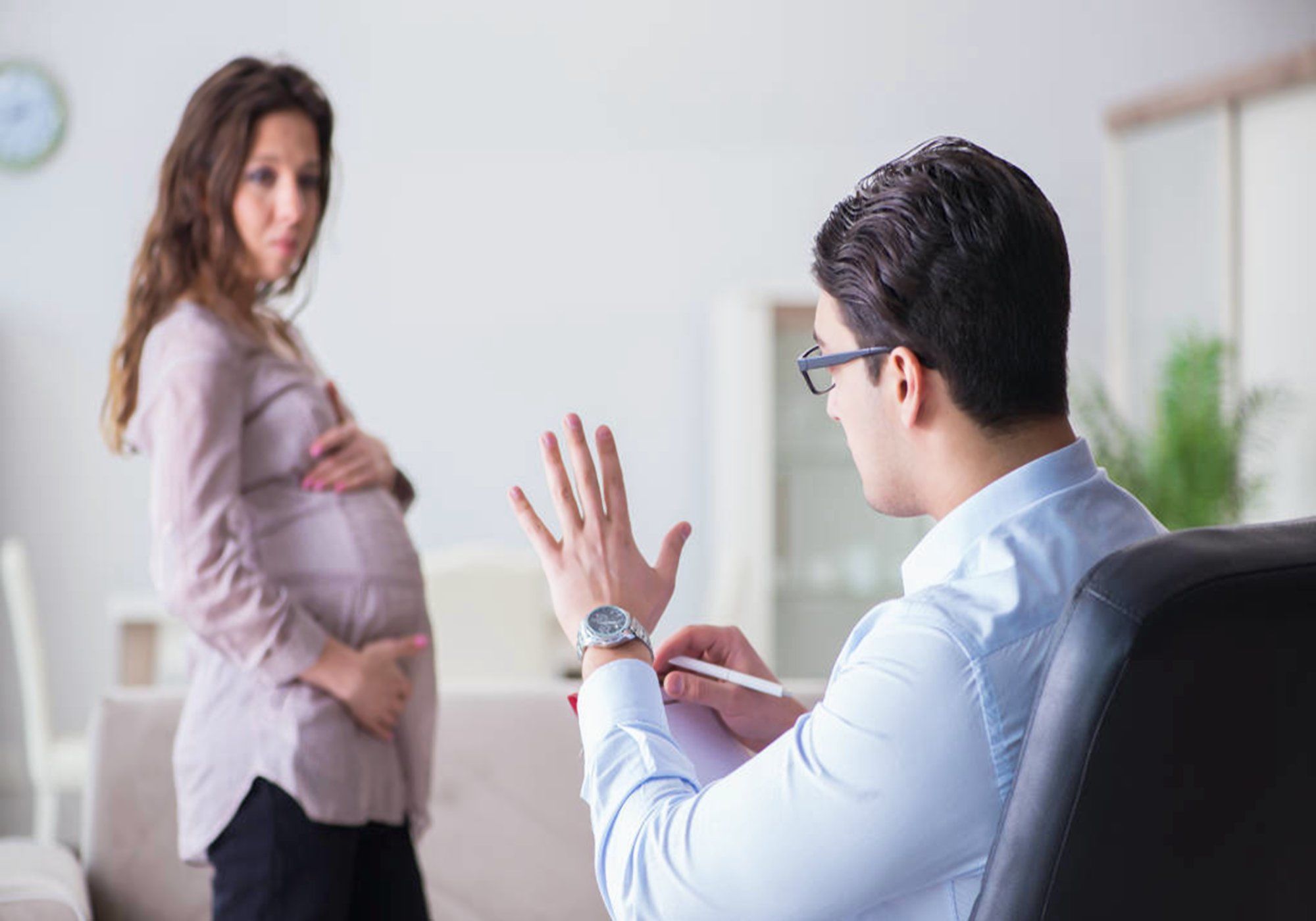 光荣使命|体验过一遭顺产分娩,才明白为何“产房无尊严”,咬着牙忍受