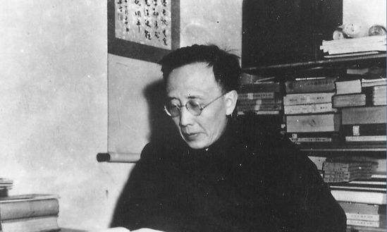 辱骂#郭沫若辱骂鲁迅4字太难听,鲁迅答复10字,郭沫若输了!