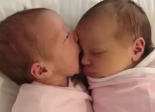 智商|孩子睡觉时有这三个表现,证明他智商很高,占一个就偷着乐吧