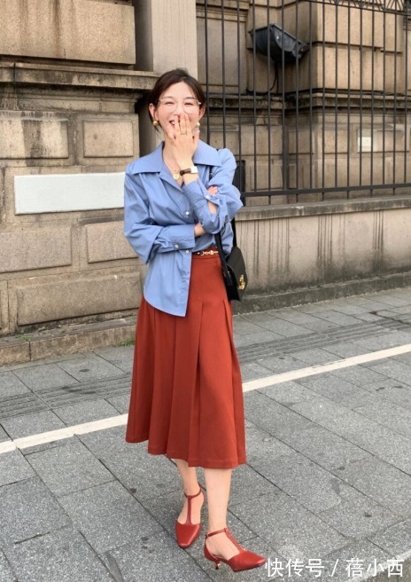 韩系|秋天想穿得时髦不费力?建议参考韩系小姐姐的造型,温柔有质感