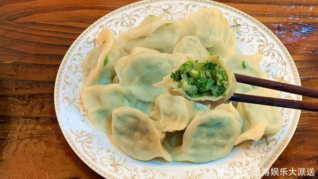 饺子|冬天最常吃的菜,钙是鸡蛋的7倍,1块钱买3斤,用来包饺子太好吃