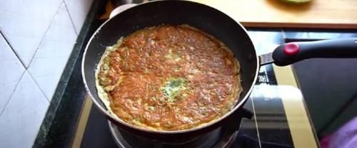 4个鸡蛋，1把豆角，锅里一倒，10分钟解决全家早餐，营养又美味！