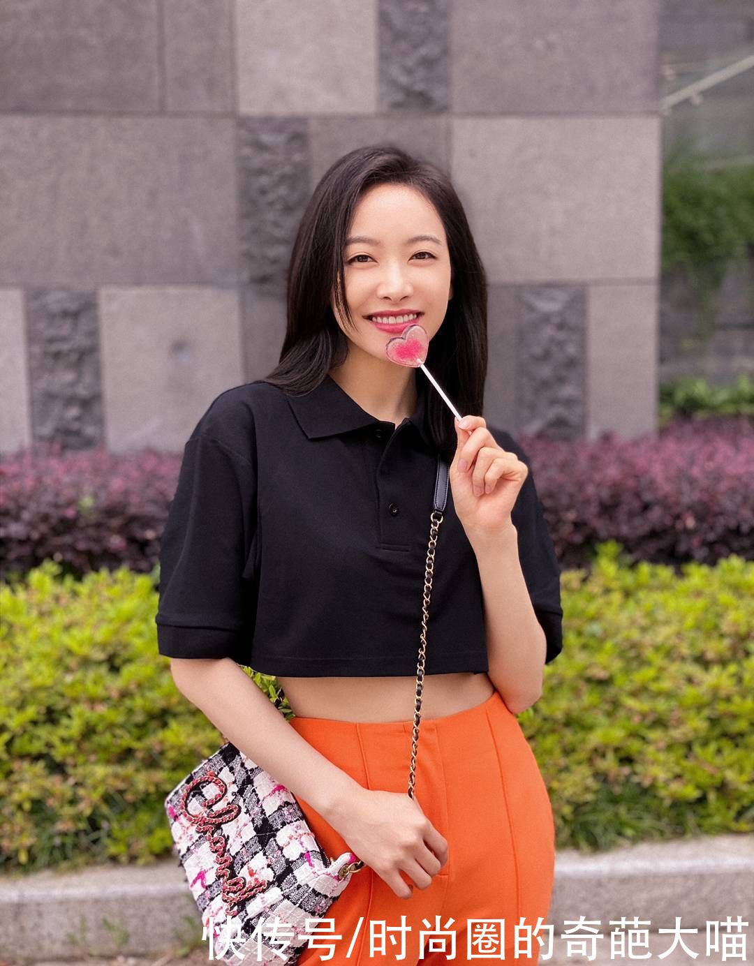 爱豆|T恤还穿不腻？看看爱豆的花式polo穿搭，素人们也值得一试