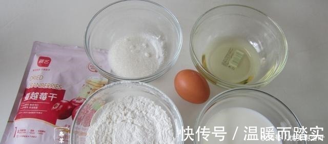 酸甜|有糯米粉试试这么做,简单搅一搅,酸甜软糯,百吃不厌