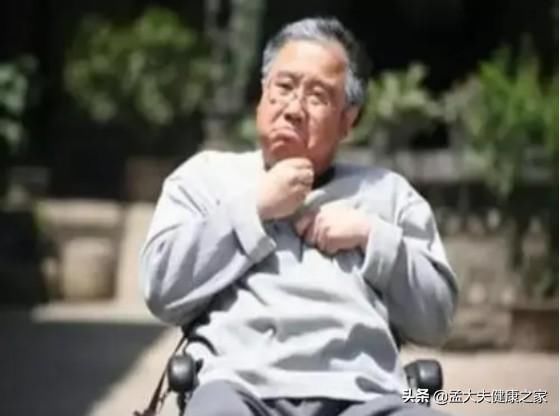 此文|老年人预防脑梗与老年痴呆，如何补充叶酸与B12很重要，请看此文