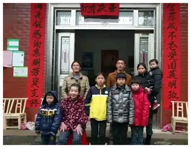 名牌大学|从高考692分天之骄子,到沦为贫困户的可怜人,她走错了哪一步