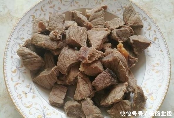 爷爷|牛肉每次都炖不烂偷学爷爷秘方,加1勺此“调料”,软烂不塞牙