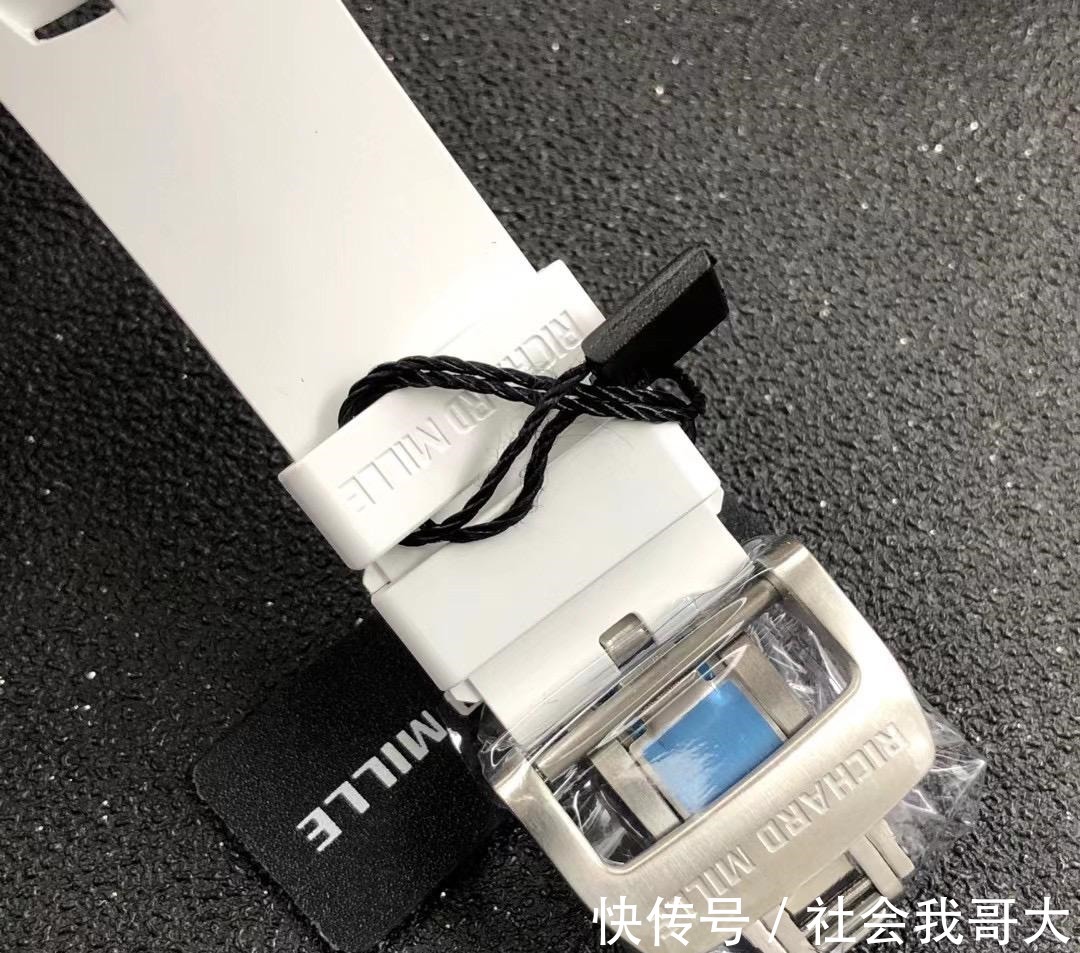 理查德 KV厂最新版里查德米尔RM-011白陶瓷做工细节怎么样！