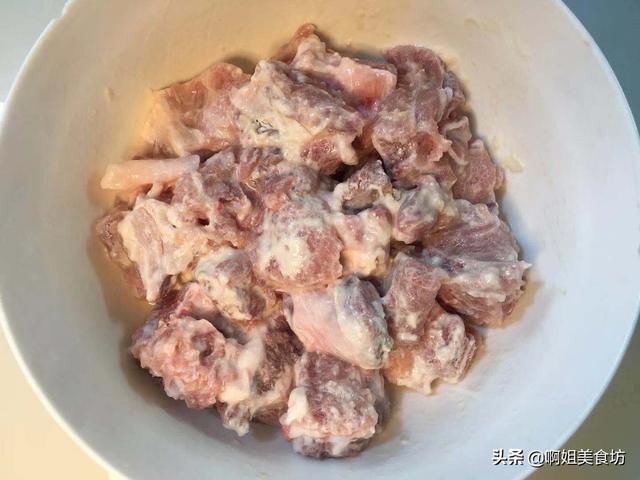  年夜饭之红烧排骨焖蛋，家常做法，营养又解馋，寓意步步高升