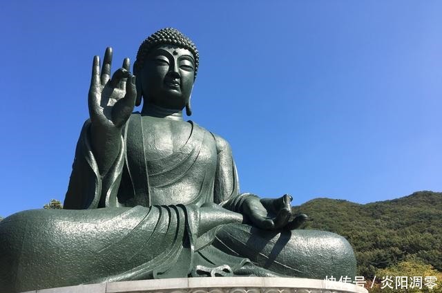 人生不顺时,记住这两句话,福报不请自来!