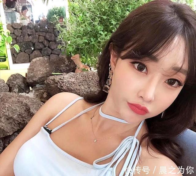 小姐姐|美女教练身材性感，颜值超高，网友：真让人羡慕