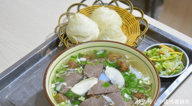 新疆的饮食记:非原产却被改良,那些虽然普通却被喜爱的美食