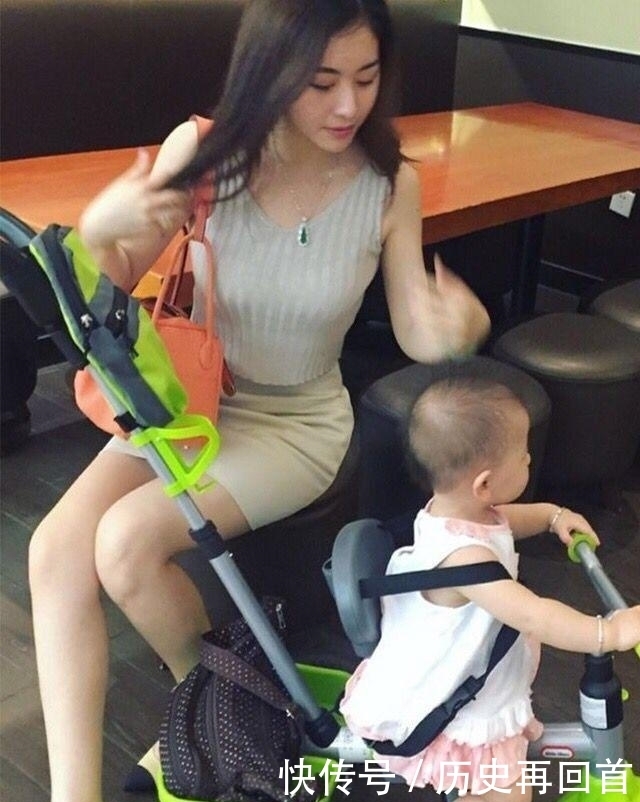 气质|街拍:时尚的辣妈们也是街上的一大亮点,她们优雅又有气质