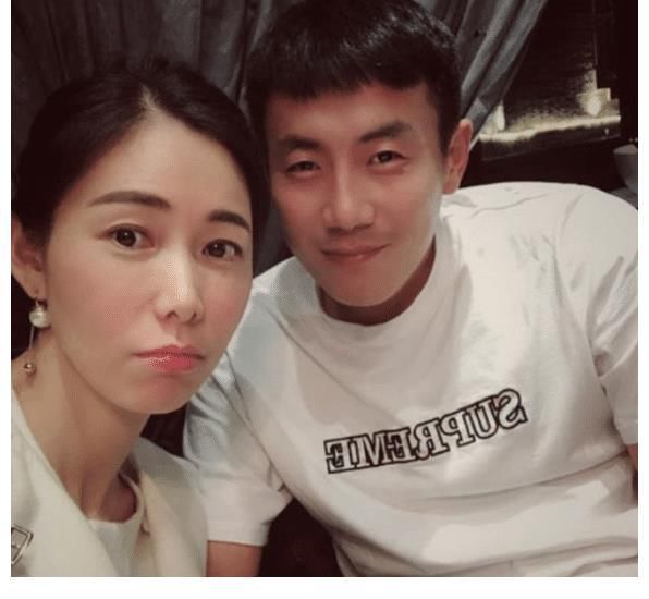 大盘点|中国男足富婆娇妻大盘点：身材颜值不输模特，一人曾参加选美比赛