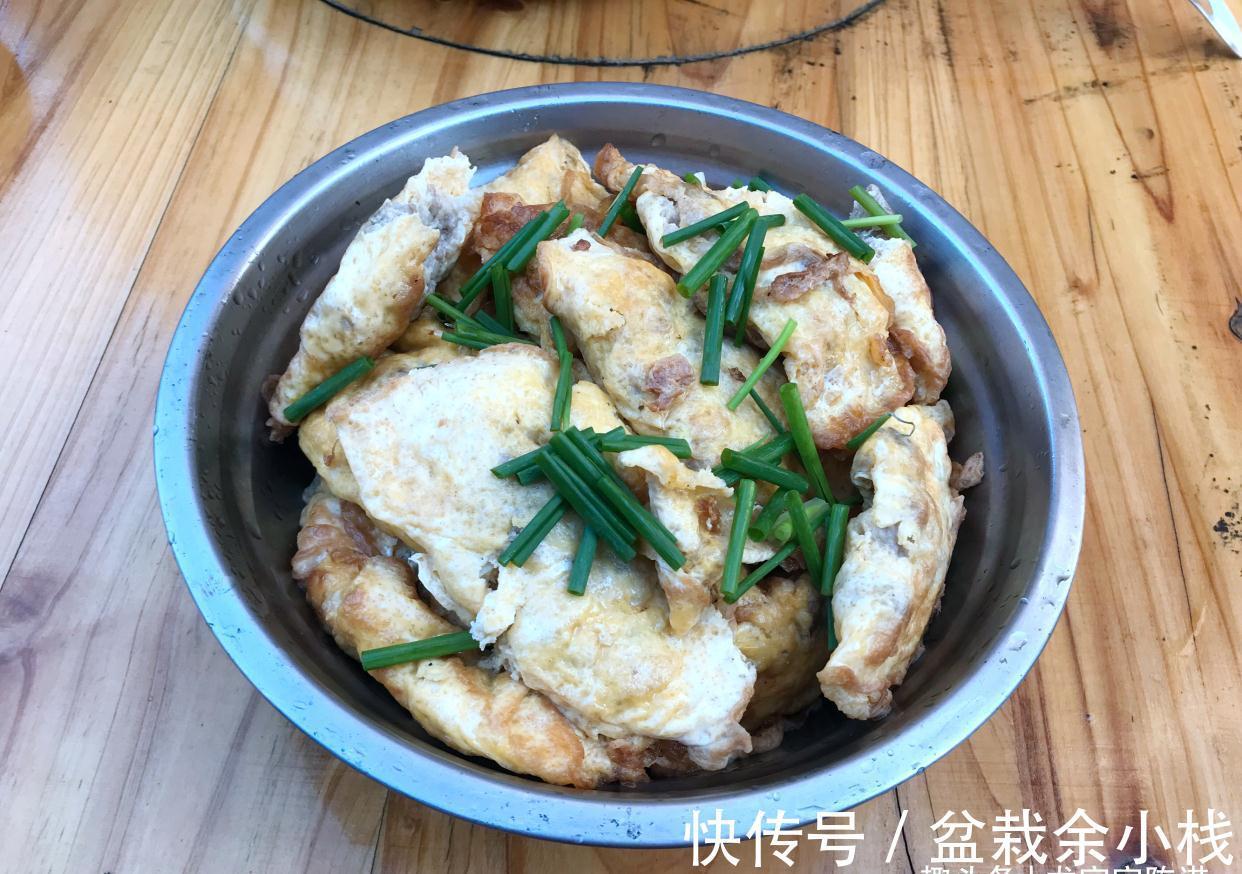 晒晒我家的国庆家宴，5小时做一桌菜，有人嫌弃，有人馋到流口水