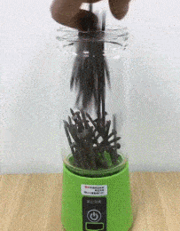 |搞笑GIF:马总怎么的,你这是玩穿越吗?