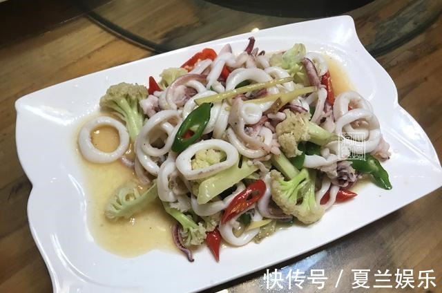 姐夫请客吃饭,9个人吃12道菜,花了628元,吃一半不想吃了