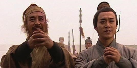 怪异|晁盖被箭击中后,宋江的怪异行为,揭示了他真正死亡的原因