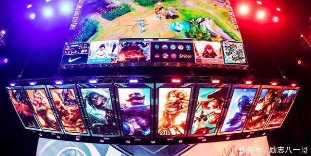 解说|乌兹在全球影响力有多大国外解说集体呼吁Uzi必须加入名人堂!