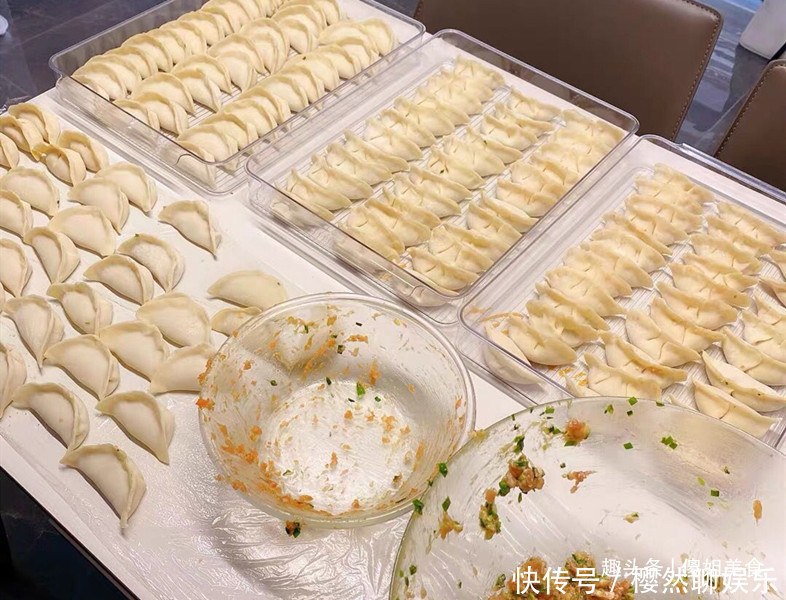 开裂|饺子包好后别直接放冰箱,容易开裂粘连,教你一招,放1年都新鲜