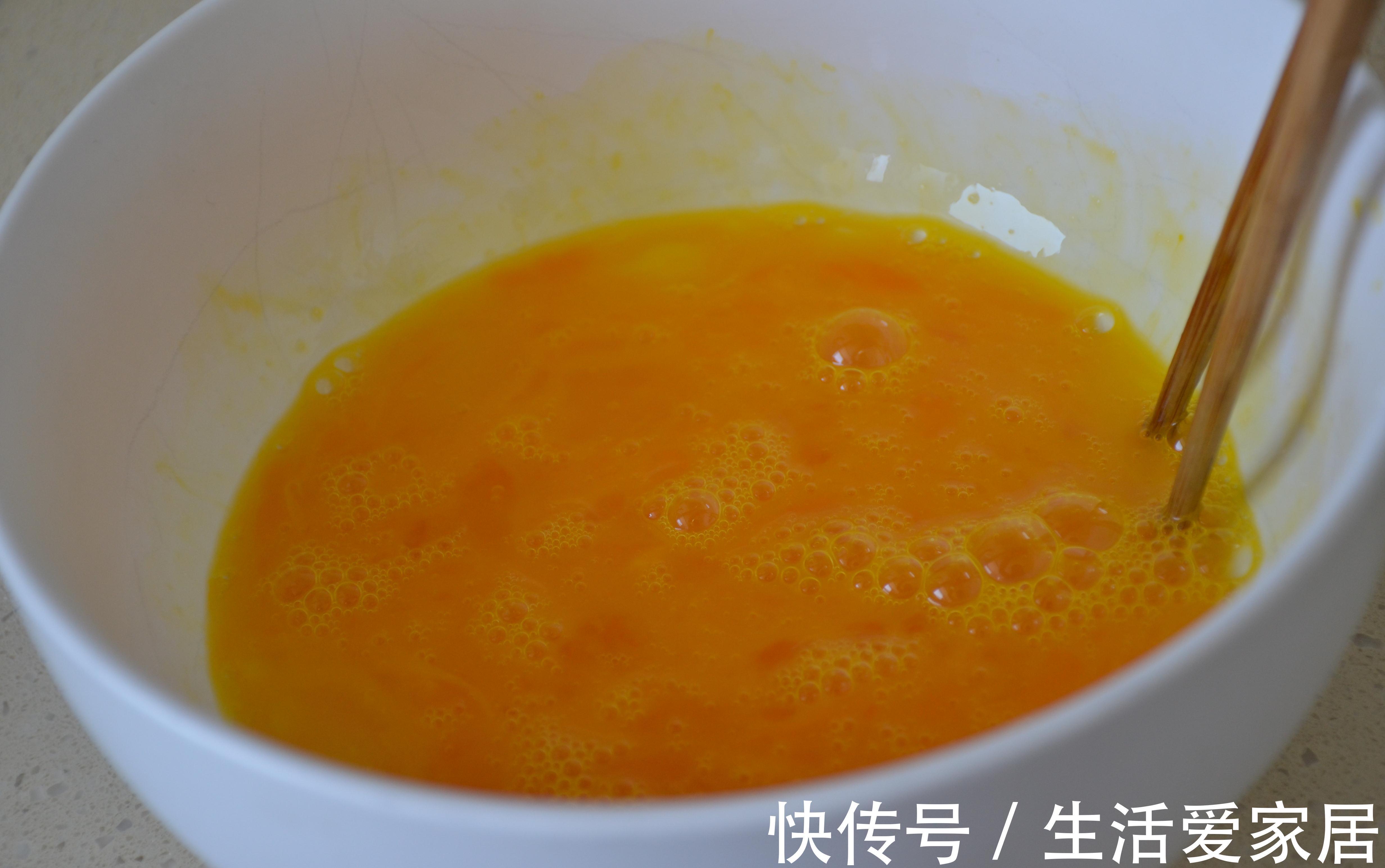 无油版的烙韭菜盒子，无油更健康，外酥里鲜，大人孩子都说好吃