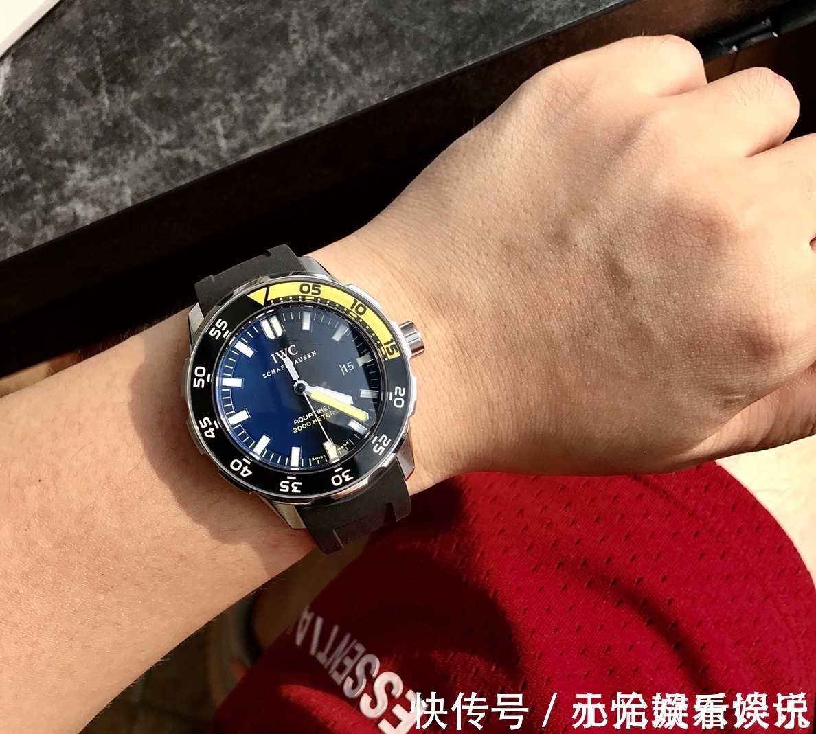 一线城市|三十五岁男士戴劳力士被骂?引起争议,万国海洋时计怎么样