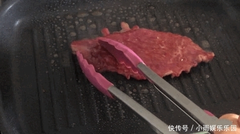 减脂|一道低卡轻食晚餐,牛排不用油煎,这样搭配,可以轻松瘦身!