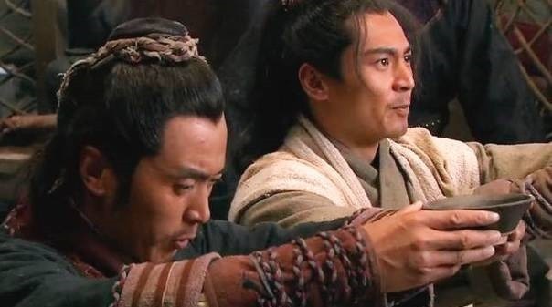 晁盖#宋江用一招,让鲁智深武松杨志在二龙山上没法混,现在有人学这招!